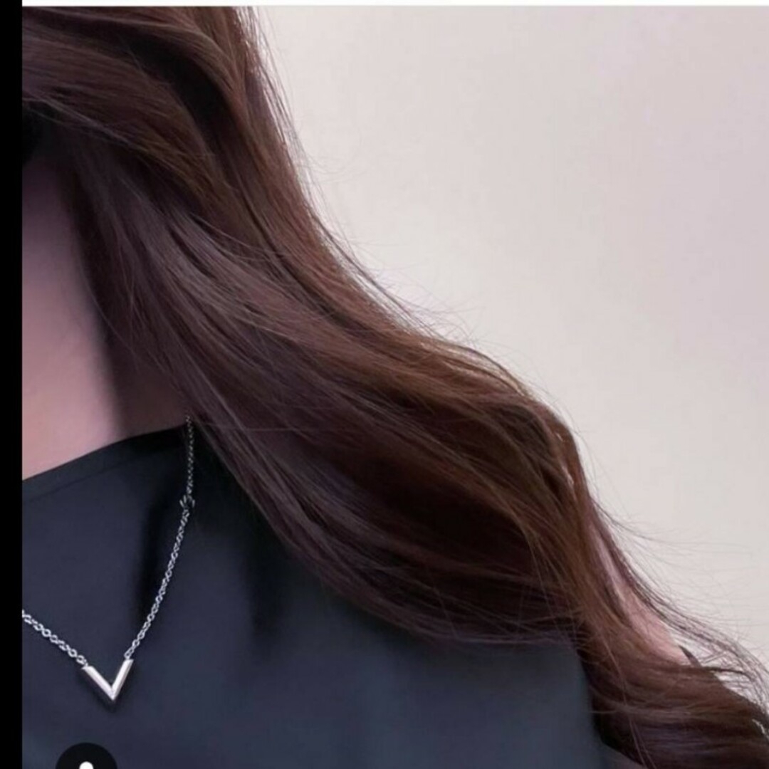 超美品 LOUIS VUITTON ルイヴィトン ネックレス エセンシャルV 超美品 LOUIS VUITTON ルイヴィトン ネックレス エセンシャルV