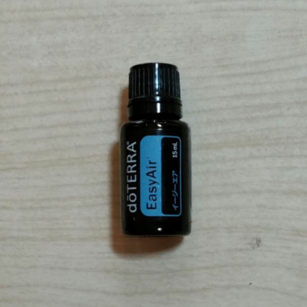 doTERRA(ドテラ)のドテラ　イージーエア　15ml コスメ/美容のリラクゼーション(エッセンシャルオイル（精油）)の商品写真