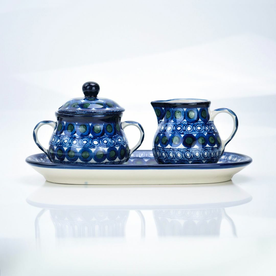 Polish Pottery(ポーリッシュポタリー)のポーリッシュポタリー ボレスワヴィエツ シュガーポット&クリーマー・トレー 3点セット ポーランド陶器 インテリア/住まい/日用品のキッチン/食器(食器)の商品写真