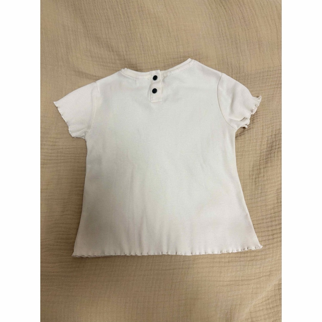 ZARA KIDS(ザラキッズ)のZARA KIDS  キッズリブTシャツ　ホワイト　92㎝ キッズ/ベビー/マタニティのキッズ服女の子用(90cm~)(Tシャツ/カットソー)の商品写真