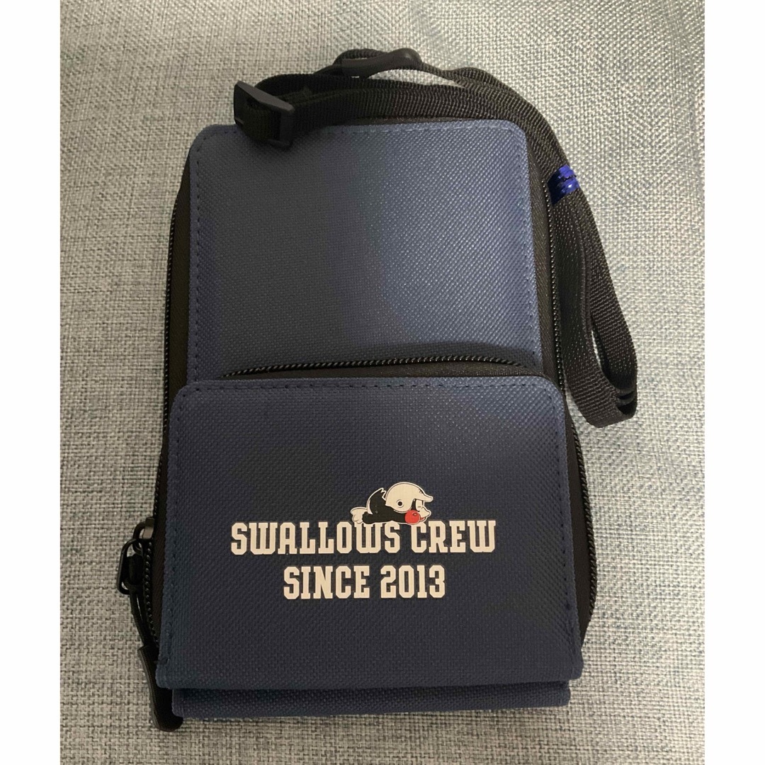 ヤクルト　スワローズ　クルー　CREWショルダーポーチ  スポーツ/アウトドアの野球(記念品/関連グッズ)の商品写真