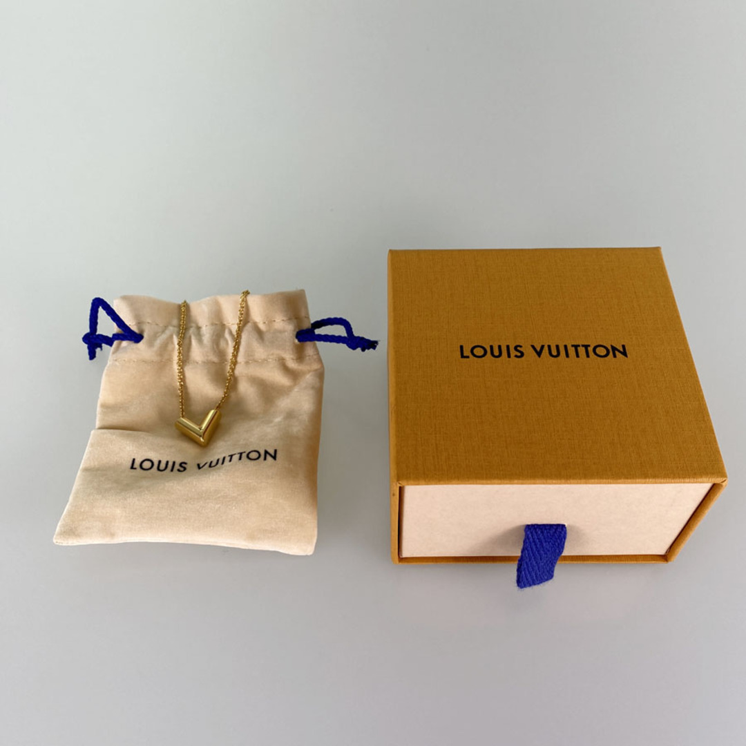 LOUIS VUITTON(ルイヴィトン)のルイ・ヴィトン エセンシャルV M61083 ネックレス レディースのアクセサリー(ネックレス)の商品写真