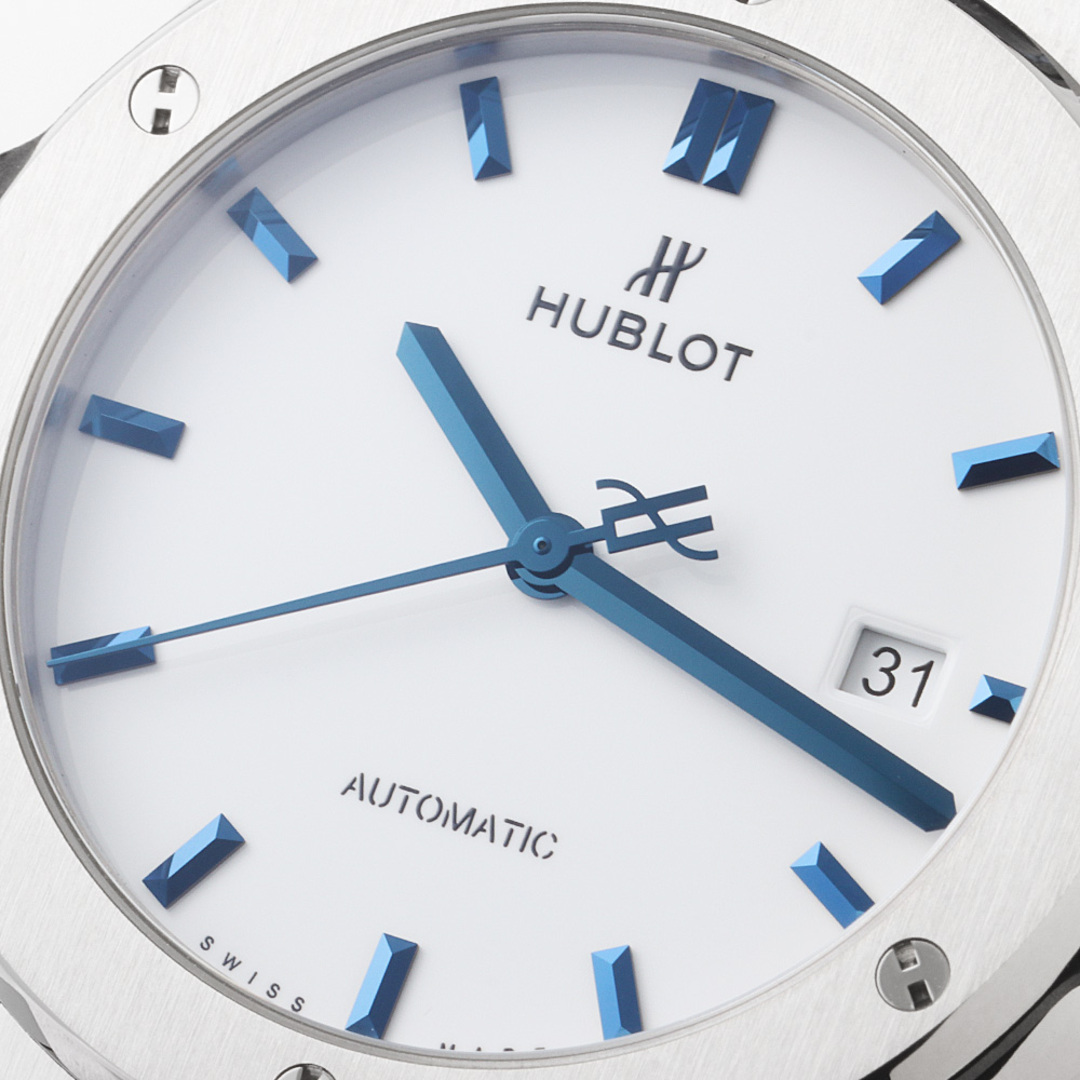 HUBLOT(ウブロ)のウブロ クラシック フュージョン ホワイトシャイニー ブルー 542.NX.2210.LR.JPN17 メンズ 中古 腕時計 メンズの時計(腕時計(アナログ))の商品写真