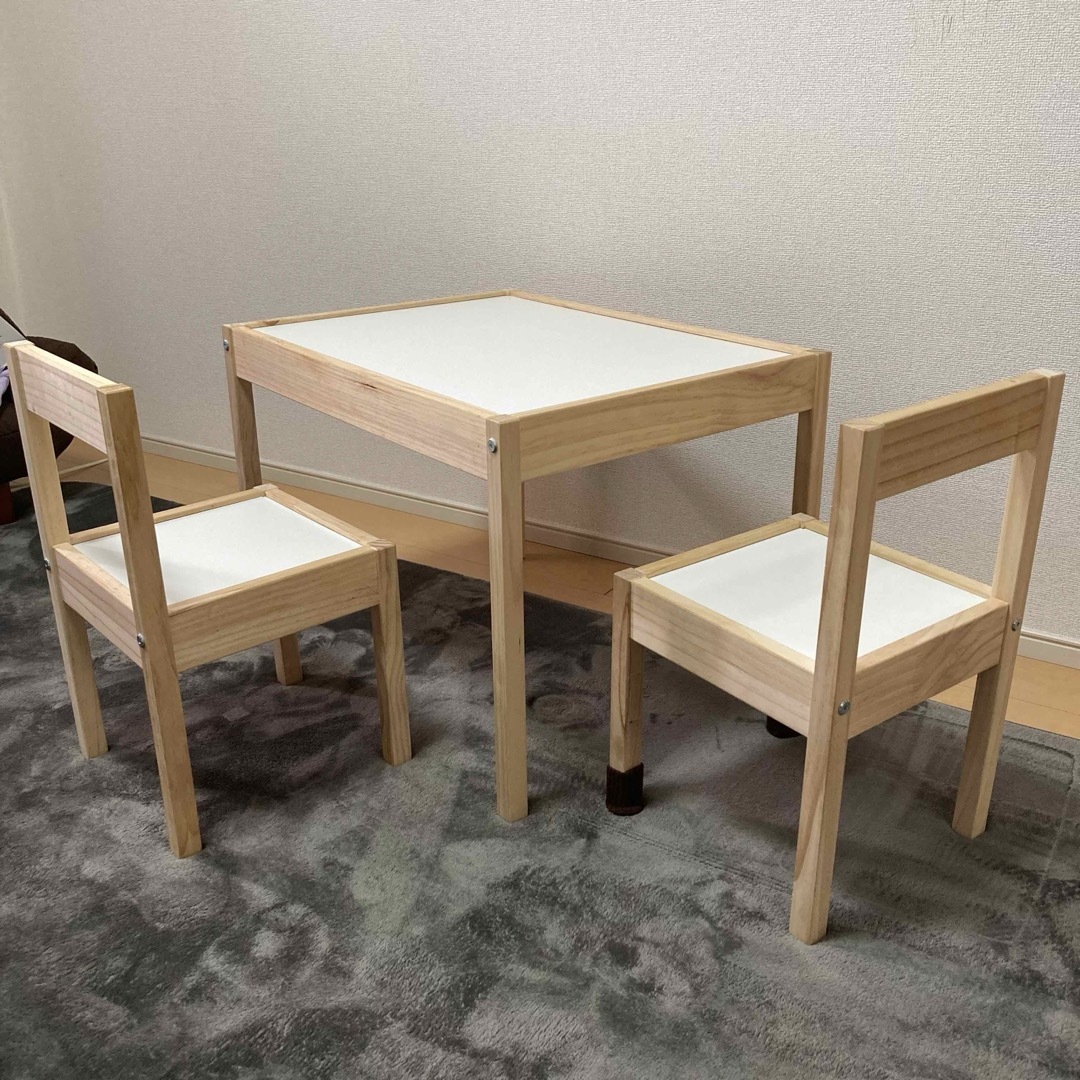 IKEA(イケア)のIKEA LATT 子供用テーブル＆イス キッズ/ベビー/マタニティの寝具/家具(その他)の商品写真