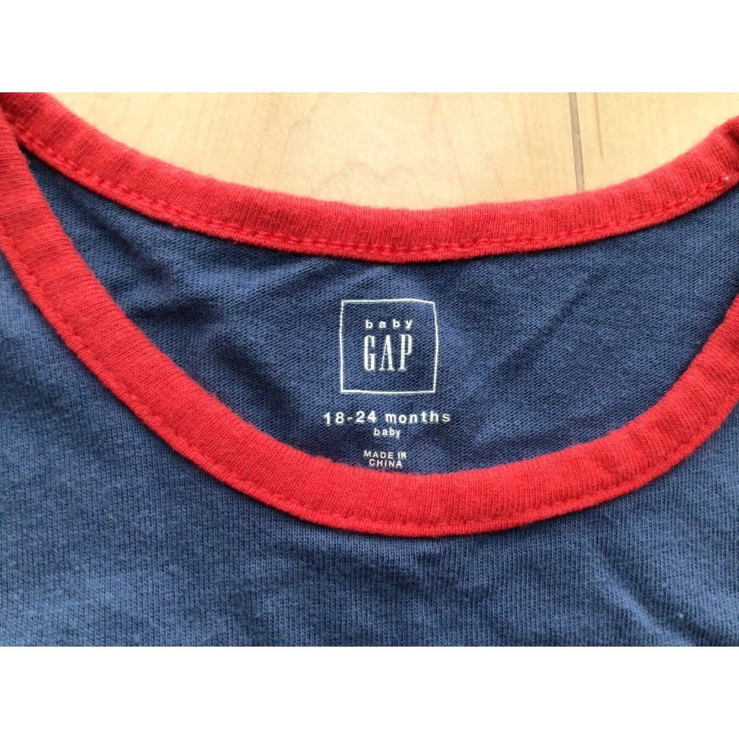 babyGAP(ベビーギャップ)のbaby Gap 魚 ランニングロンパース 90 キッズ/ベビー/マタニティのキッズ服男の子用(90cm~)(その他)の商品写真