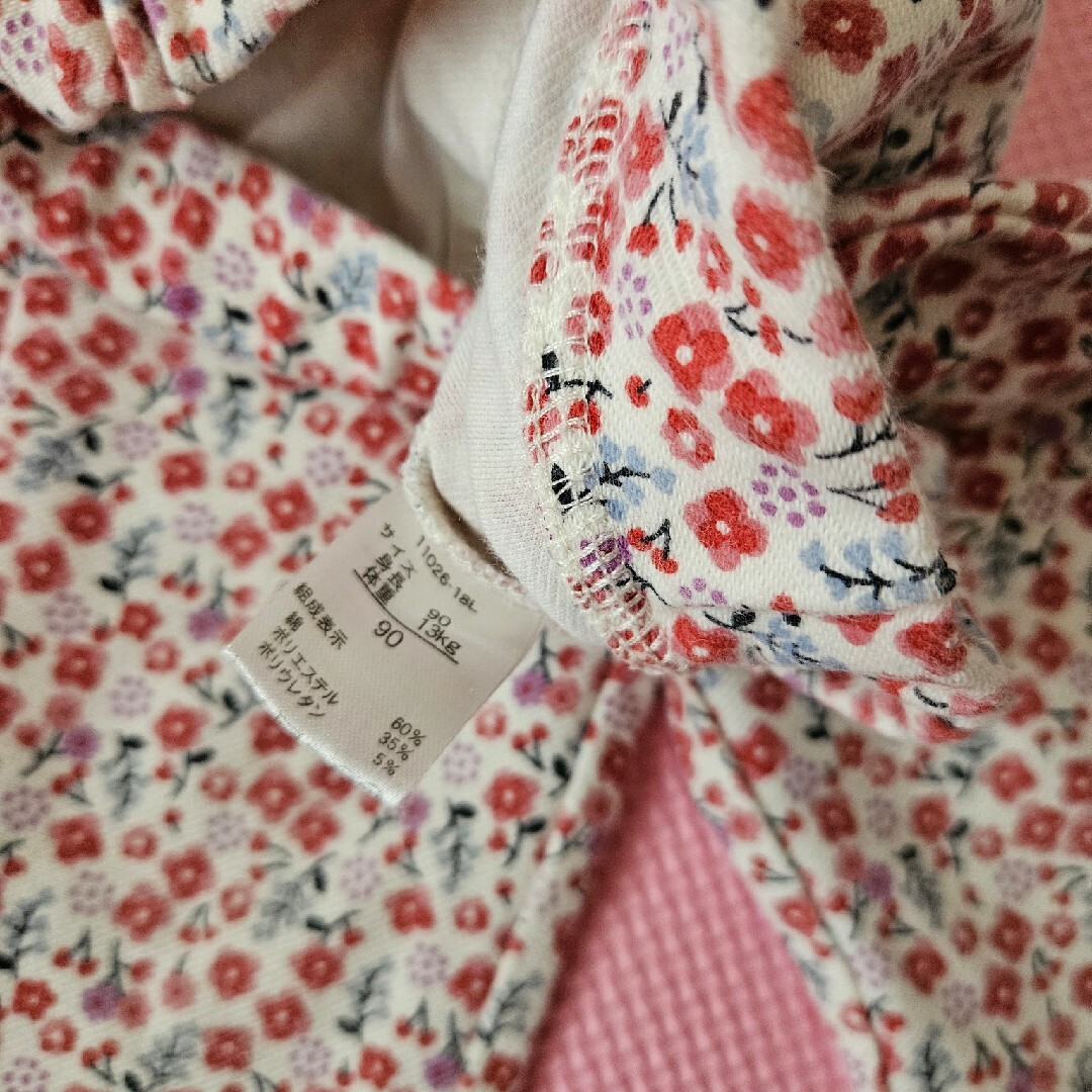 UNIQLO(ユニクロ)のズボン　三枚セット　90 キッズ/ベビー/マタニティのキッズ服女の子用(90cm~)(パンツ/スパッツ)の商品写真