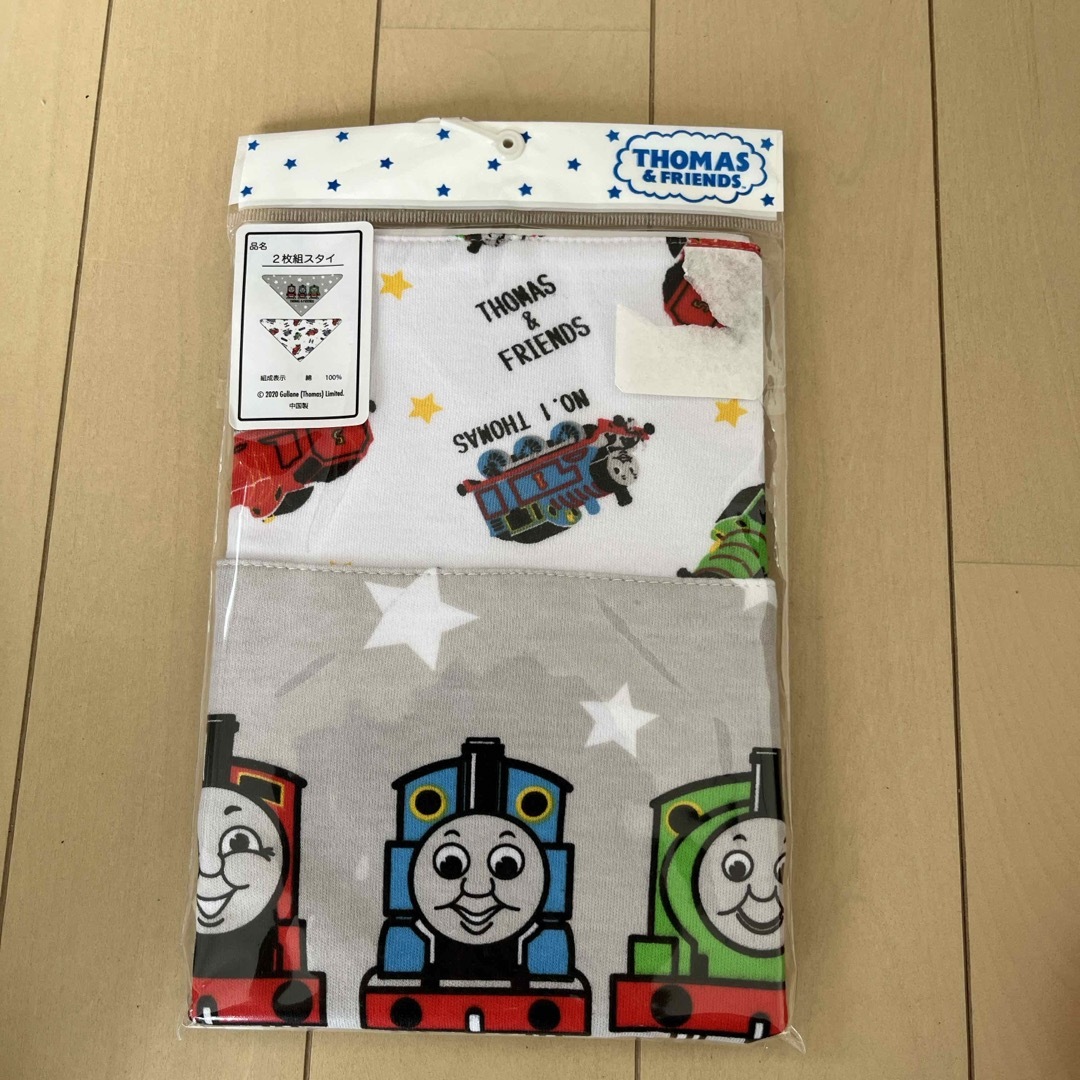 THOMAS(トーマス)のトーマススタイ キッズ/ベビー/マタニティのこども用ファッション小物(ベビースタイ/よだれかけ)の商品写真