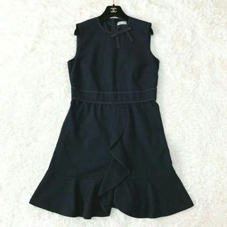 レッドヴァレンティノ(RED VALENTINO)の極美品✨ レッドヴァレンティノ　ワンピース　フリル　リボン　現行タグ　44　黒(ひざ丈ワンピース)