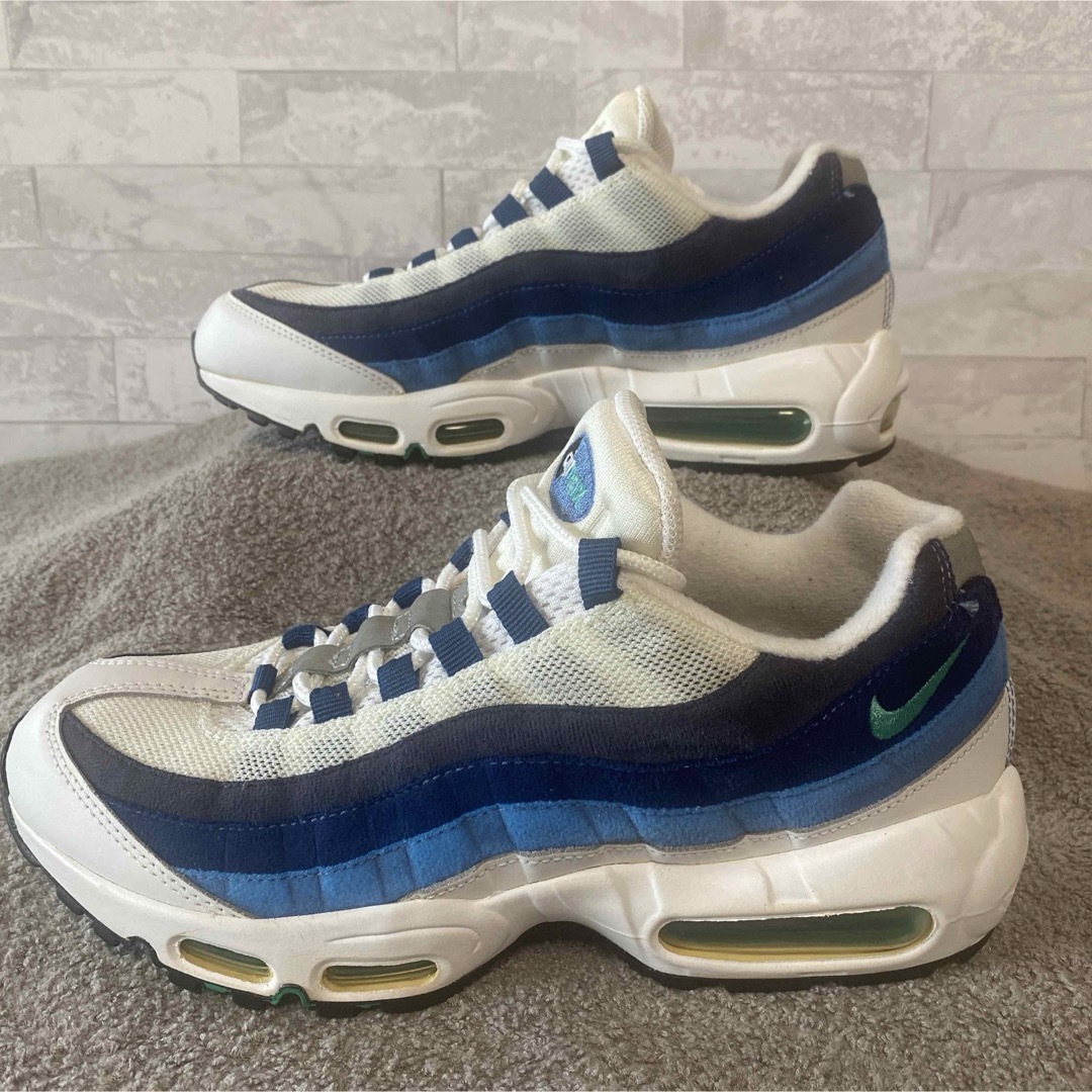 NIKE(ナイキ)の★希少レア★NIKE AIR MAX 95 OG Blue gradation メンズの靴/シューズ(スニーカー)の商品写真