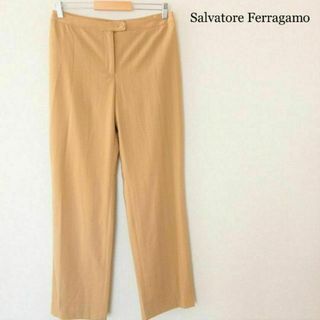 サルヴァトーレフェラガモ(Salvatore Ferragamo)の美品 サルヴァトーレフェラガモ ステッチ調 ストライプ柄 ストレート パンツ(カジュアルパンツ)