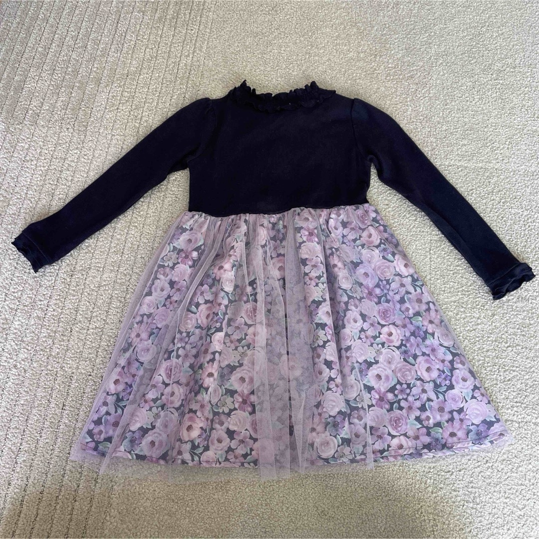 anyFAM(エニィファム)のエニィファム　花柄　長袖ワンピース　120cm キッズ/ベビー/マタニティのキッズ服女の子用(90cm~)(ワンピース)の商品写真