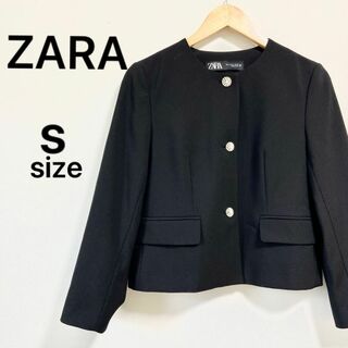 ZARA - 【美品】ZARA ザラ　 ノーカラー ジャケット ブラック 黒 ビジュー