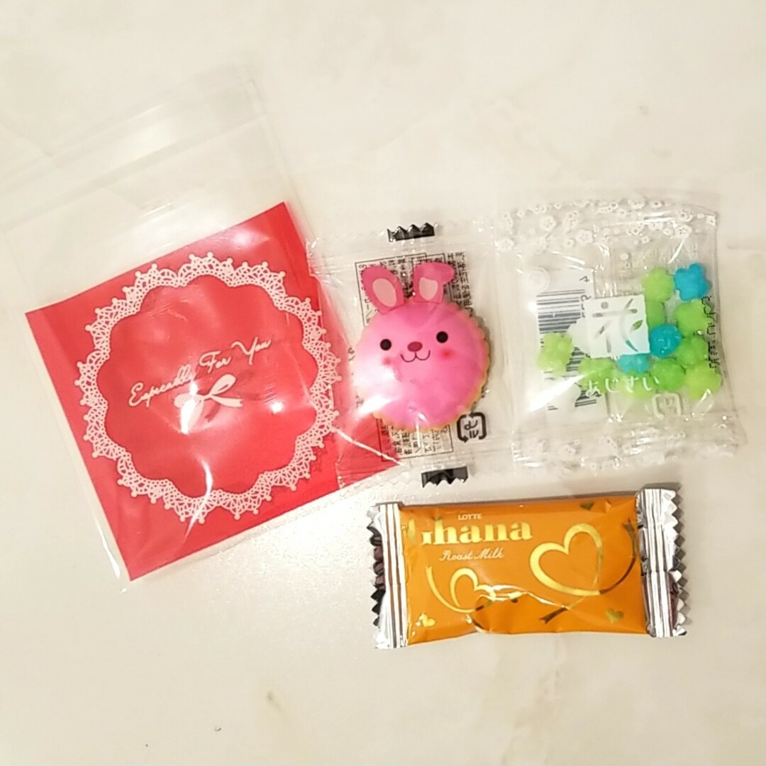 ♡プチギフト♡20個セット 食品/飲料/酒の食品(菓子/デザート)の商品写真