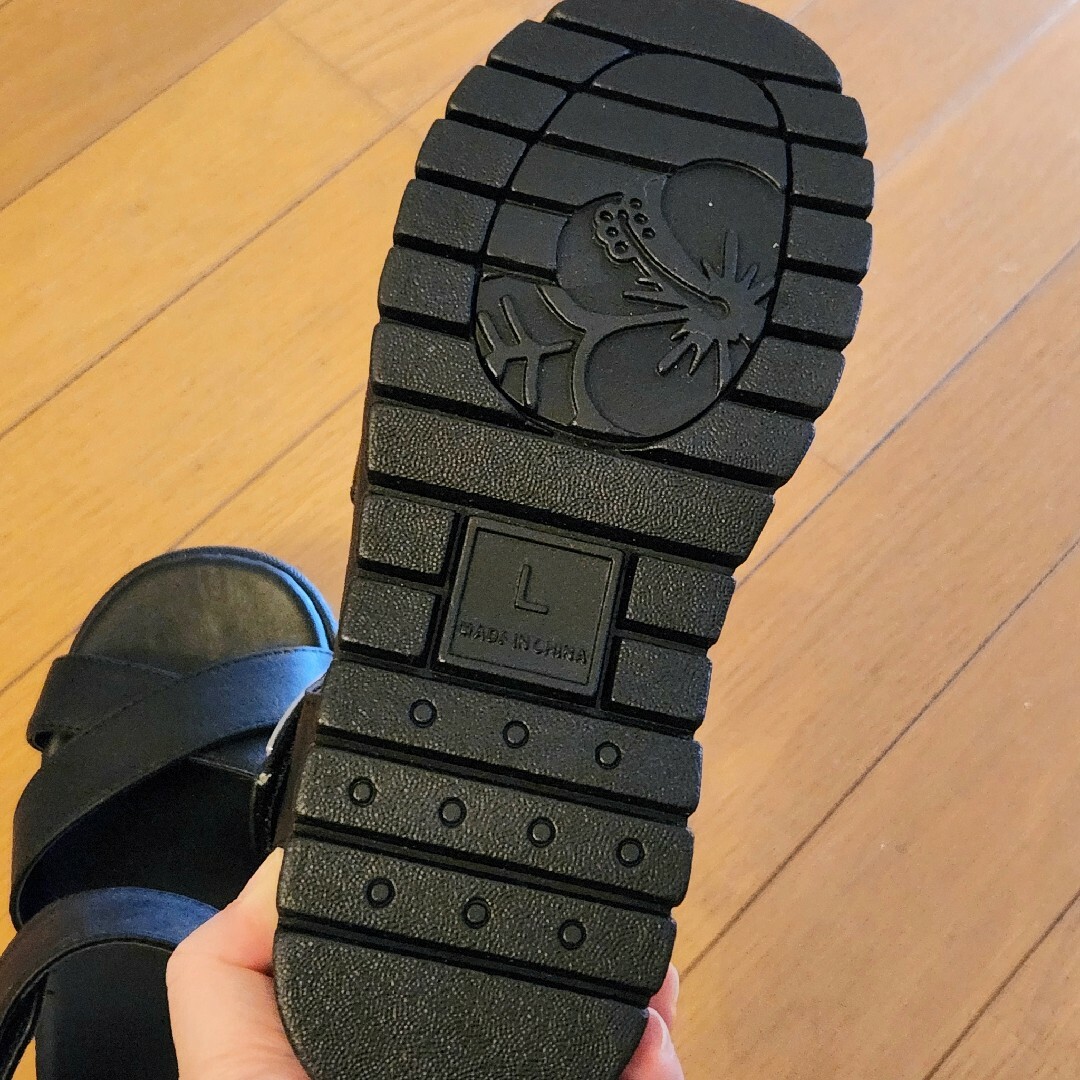 Avail(アベイル)のサンダル　ブラック　アベイル　Lサイズ レディースの靴/シューズ(サンダル)の商品写真