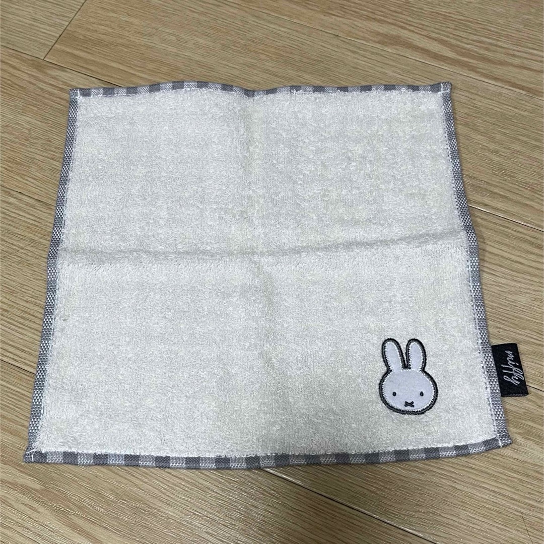 miffy(ミッフィー)のmiffy ガーゼハンカチ レディースのファッション小物(ハンカチ)の商品写真