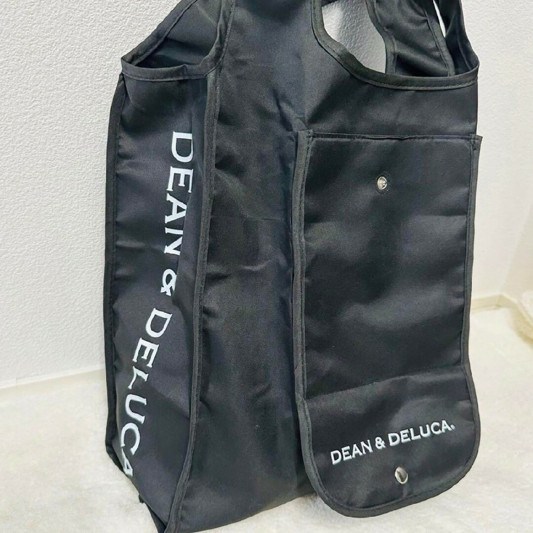 DEAN & DELUCA(ディーンアンドデルーカ)のDEAN&DELUCA　エコバッグ　ブラック　黒　折り畳み　トートバッグ レディースのバッグ(エコバッグ)の商品写真