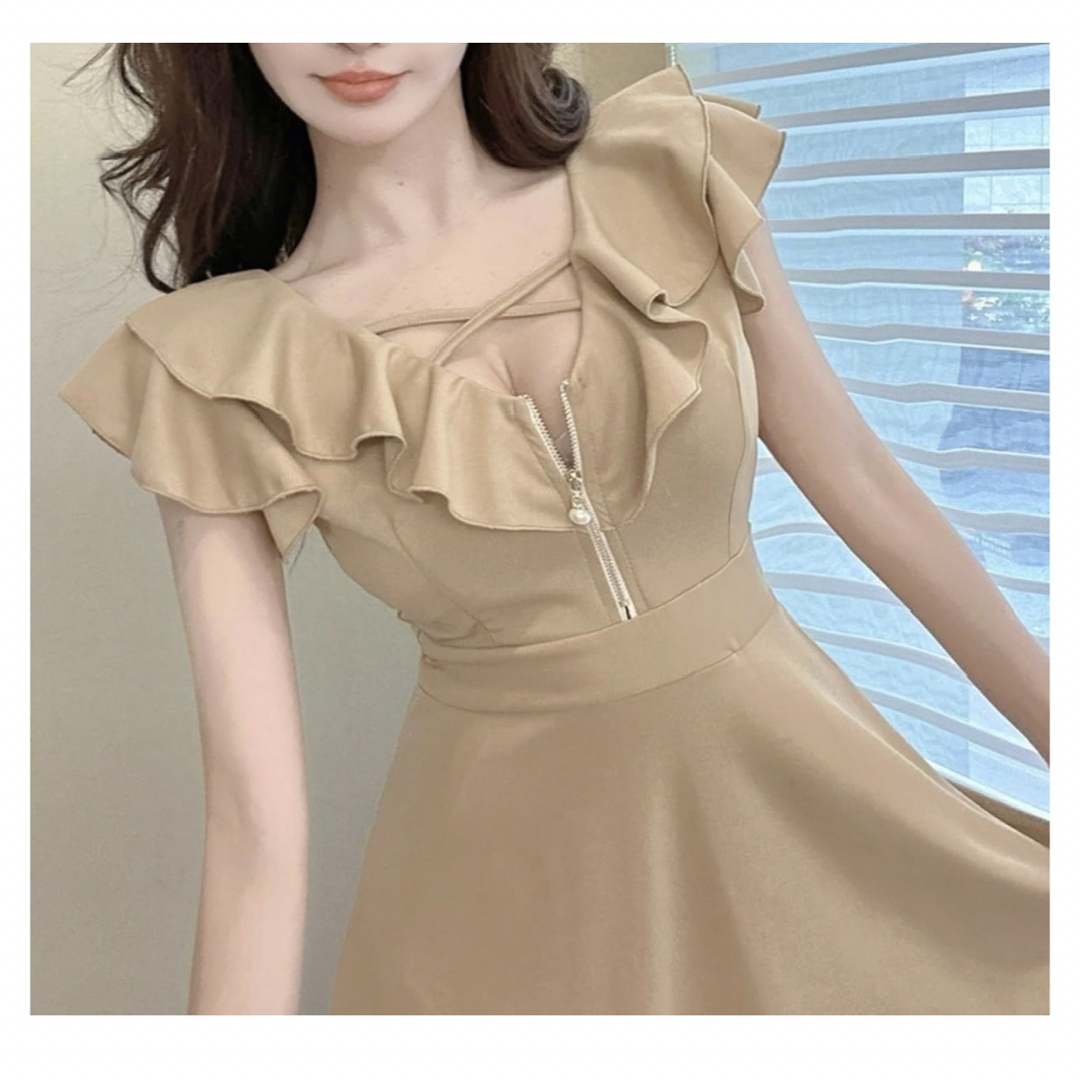 【本日限定セール】ROBEジャンル 韓国ファッション 胸元セクシーキャバドレス レディースのフォーマル/ドレス(ナイトドレス)の商品写真