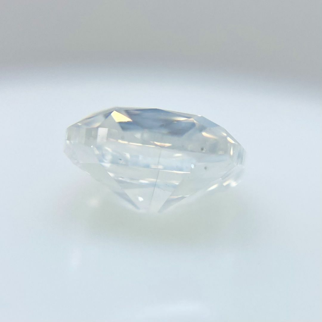 FANCY WHITE 1.56ct/CU/RT2690/GIA レディースのアクセサリー(その他)の商品写真