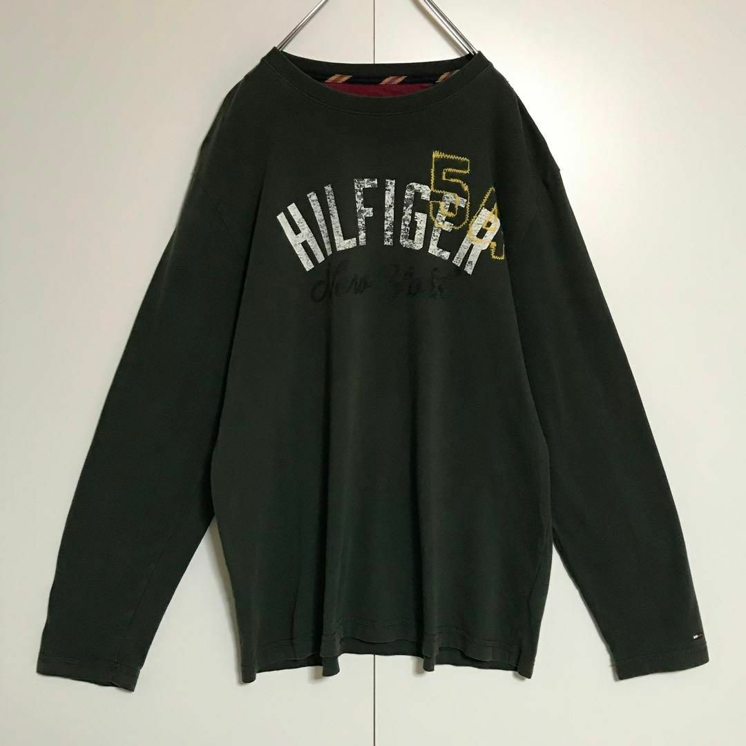 TOMMY HILFIGER(トミーヒルフィガー)の【ビッグサイズ】トミーヒルフィガー　センタープリント長袖Tシャツ　深緑H713 メンズのトップス(Tシャツ/カットソー(半袖/袖なし))の商品写真