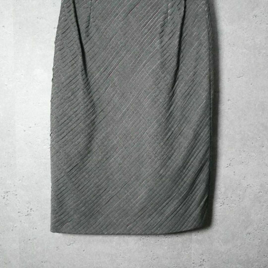 Gianni Versace(ジャンニヴェルサーチ)の美品 GIANNI VERSACE ストライプ柄 ミディ丈 タイトスカート レディースのスカート(ひざ丈スカート)の商品写真