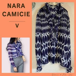 ナラカミーチェ(NARACAMICIE)の美品》ナラカミーチェ　ハーフドットプリント紫　リボンタイ付　フリルブラウスV(シャツ/ブラウス(長袖/七分))