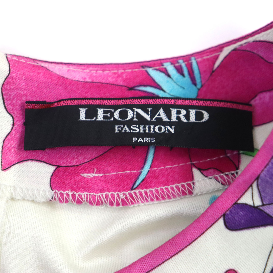 LEONARD(レオナール)の極美品▼LEONARD レオナール コットン 花柄 クルーネック バックジップアップ 半袖 Tシャツ カットソー マルチ XL レディース レディースのトップス(カットソー(半袖/袖なし))の商品写真