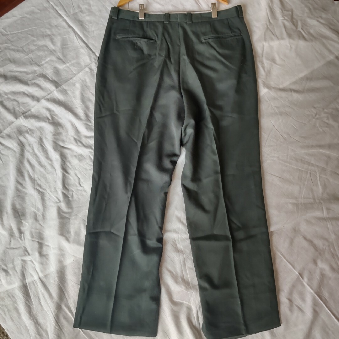 RAIKA(ライカ)のライカトラディショナル RAIKA カジュアルパンツ 緑 大きいサイズ メンズのパンツ(スラックス)の商品写真