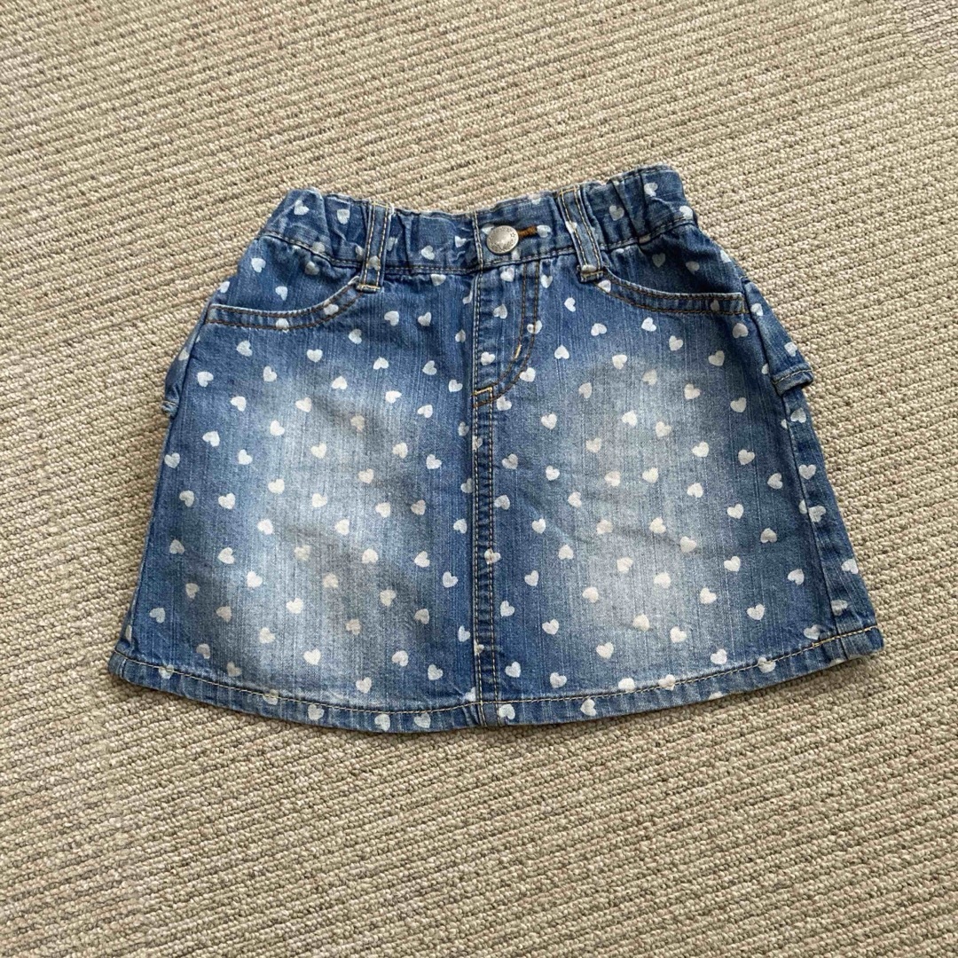 Branshes(ブランシェス)のハート　デニムスカート キッズ/ベビー/マタニティのキッズ服女の子用(90cm~)(スカート)の商品写真