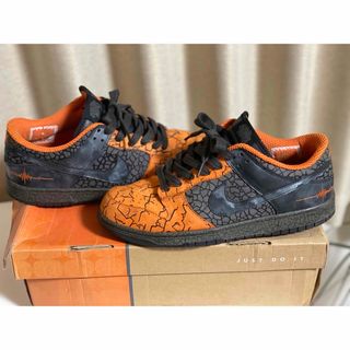 ナイキ(NIKE)のNIKE DUNK LOW PRIORITY “HUFQUAKE”(スニーカー)