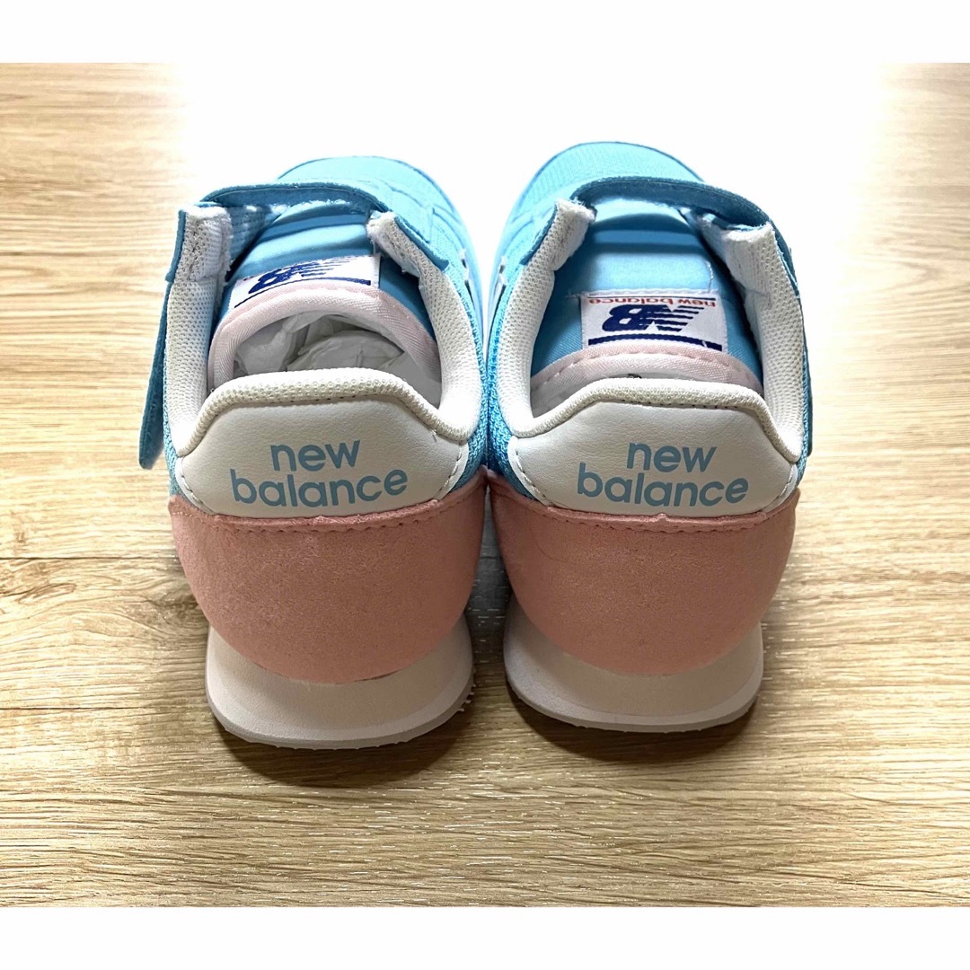 New Balance(ニューバランス)のニューバランスKV220★19cm キッズ/ベビー/マタニティのキッズ靴/シューズ(15cm~)(スニーカー)の商品写真