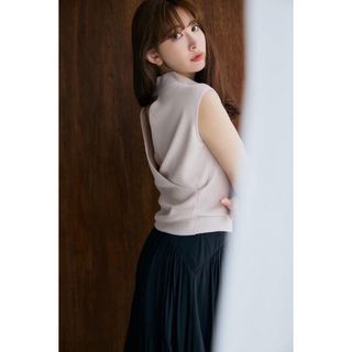 ハーリップトゥ(Her lip to)のherlipto Open Back Knit Top(カットソー(半袖/袖なし))