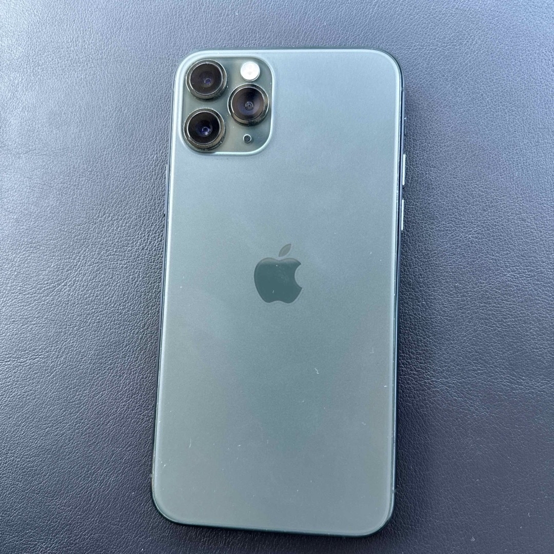 iPhone(アイフォーン)のiPhone11 Pro 64GB midnight green  スマホ/家電/カメラのスマートフォン/携帯電話(スマートフォン本体)の商品写真