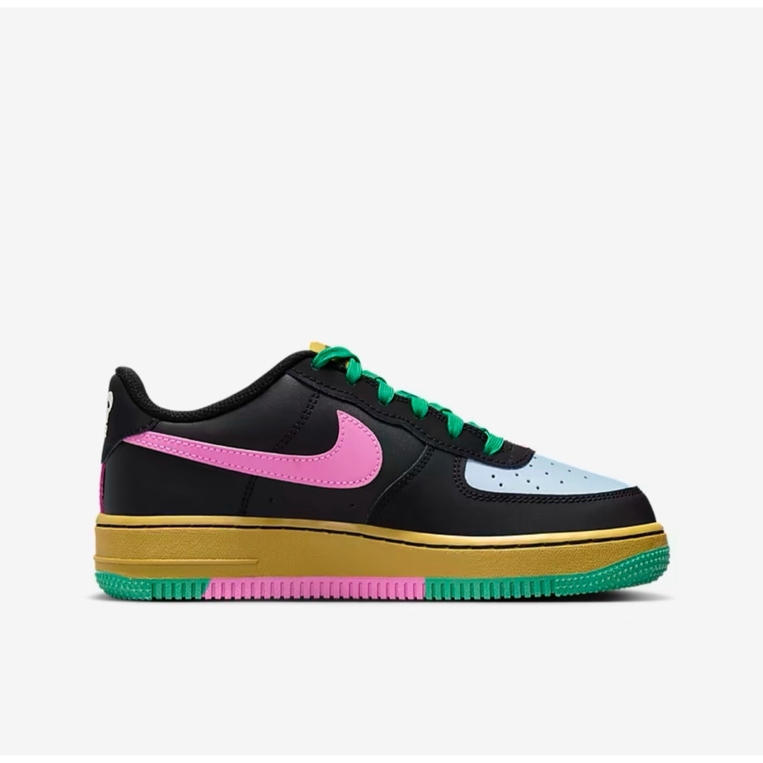 NIKE(ナイキ)の在庫残りわずか　レア限定【新品】NIKE GS AIR FORCE1 LV8 2 レディースの靴/シューズ(スニーカー)の商品写真