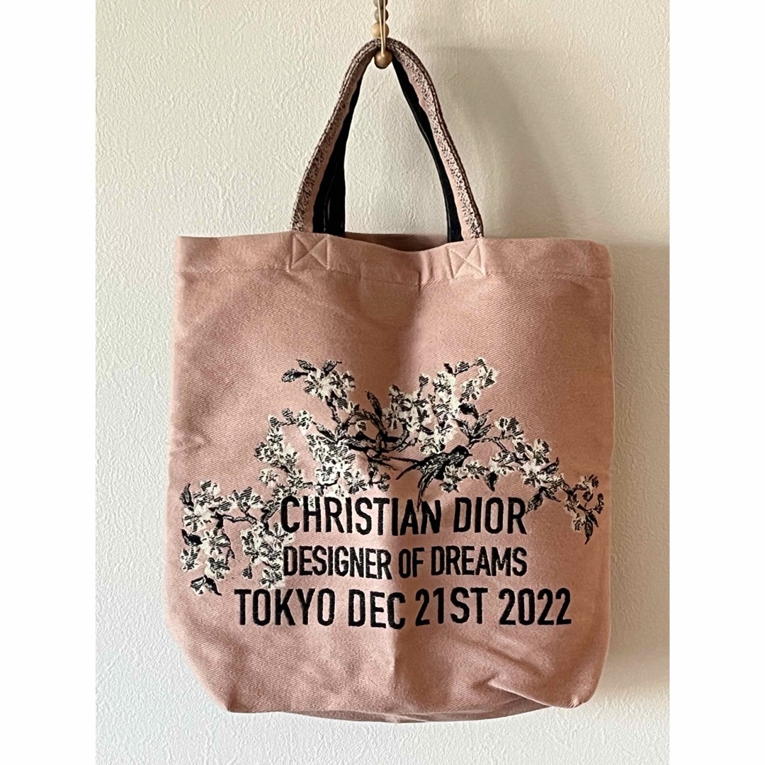 Christian Dior(クリスチャンディオール)の【クリスチャン・ディオール】夢のクチュリエ展⭐︎トートバッグ レディースのバッグ(トートバッグ)の商品写真