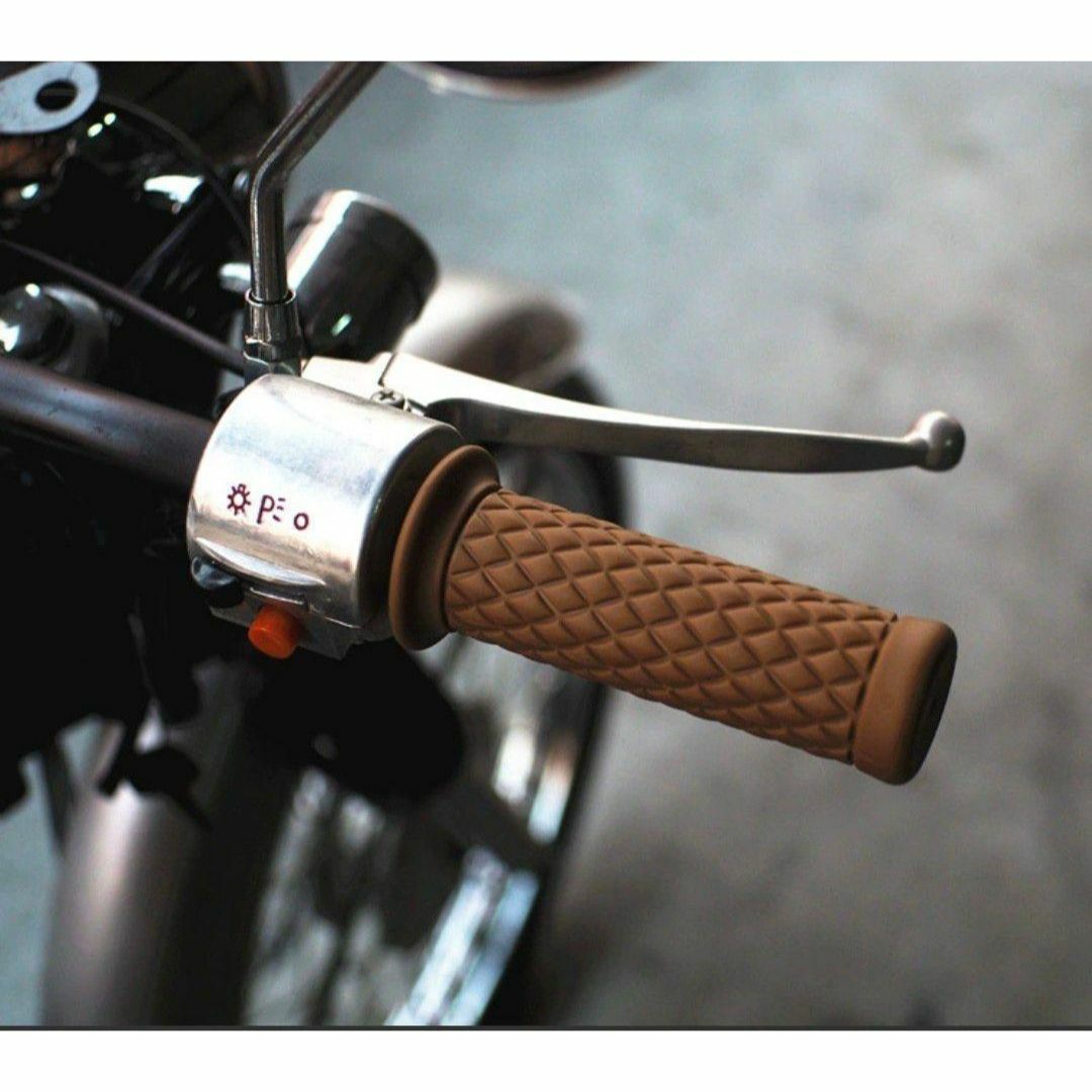 d黒　ハンドルグリップ　菱形　ブラック　 バイク　 汎用　 非貫通式　ダイヤ柄 自動車/バイクのバイク(装備/装具)の商品写真