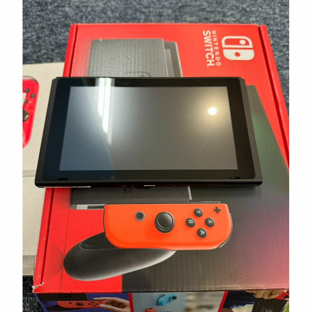 任天堂(ニンテンドウ)の超美品 Nintendo Switch Joy-Con (L) ネオンブルー エンタメ/ホビーのゲームソフト/ゲーム機本体(家庭用ゲーム機本体)の商品写真