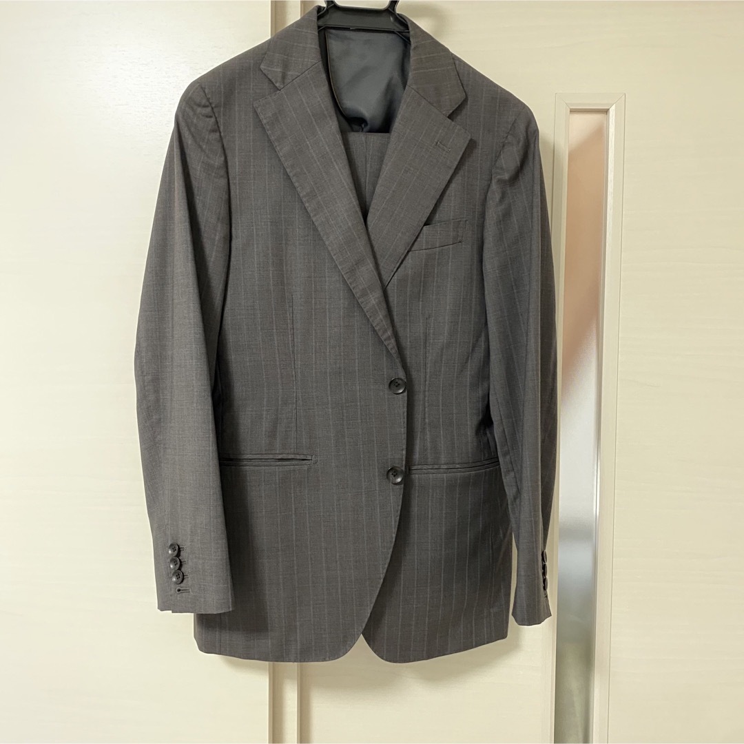 THE SUIT COMPANY(スーツカンパニー)のスーツセレクト　ブラウンスーツ　ストライプ　A5 メンズのスーツ(セットアップ)の商品写真