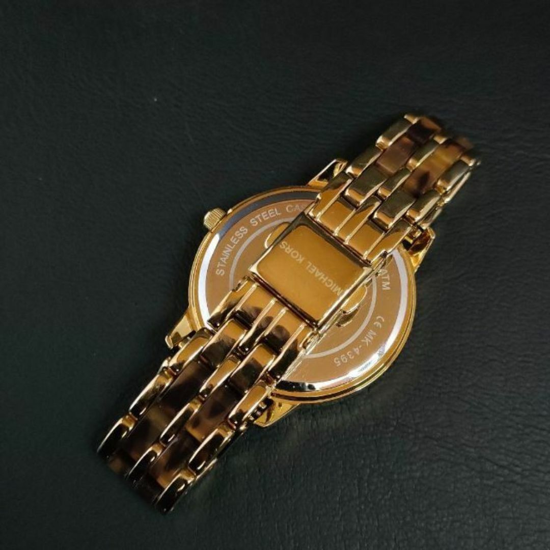 Michael Kors(マイケルコース)の極美品【稼働品】マイケルコース　ゴールド　ラインストーン　レディース時計ブラウン レディースのファッション小物(腕時計)の商品写真