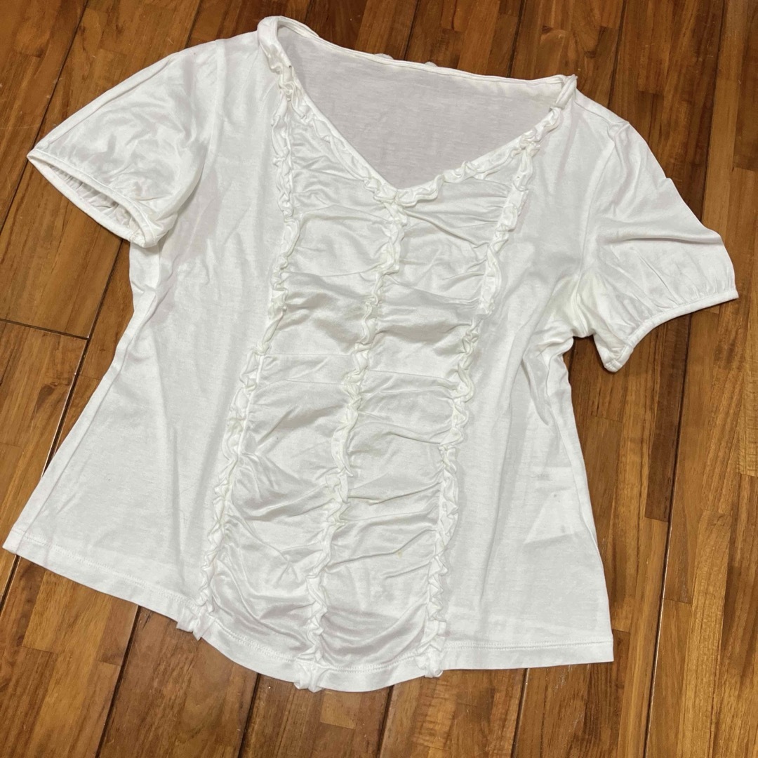 PINOLE(ピノーレ)のピノーレ　フリルトップス　ホワイト　白 レディースのトップス(シャツ/ブラウス(半袖/袖なし))の商品写真