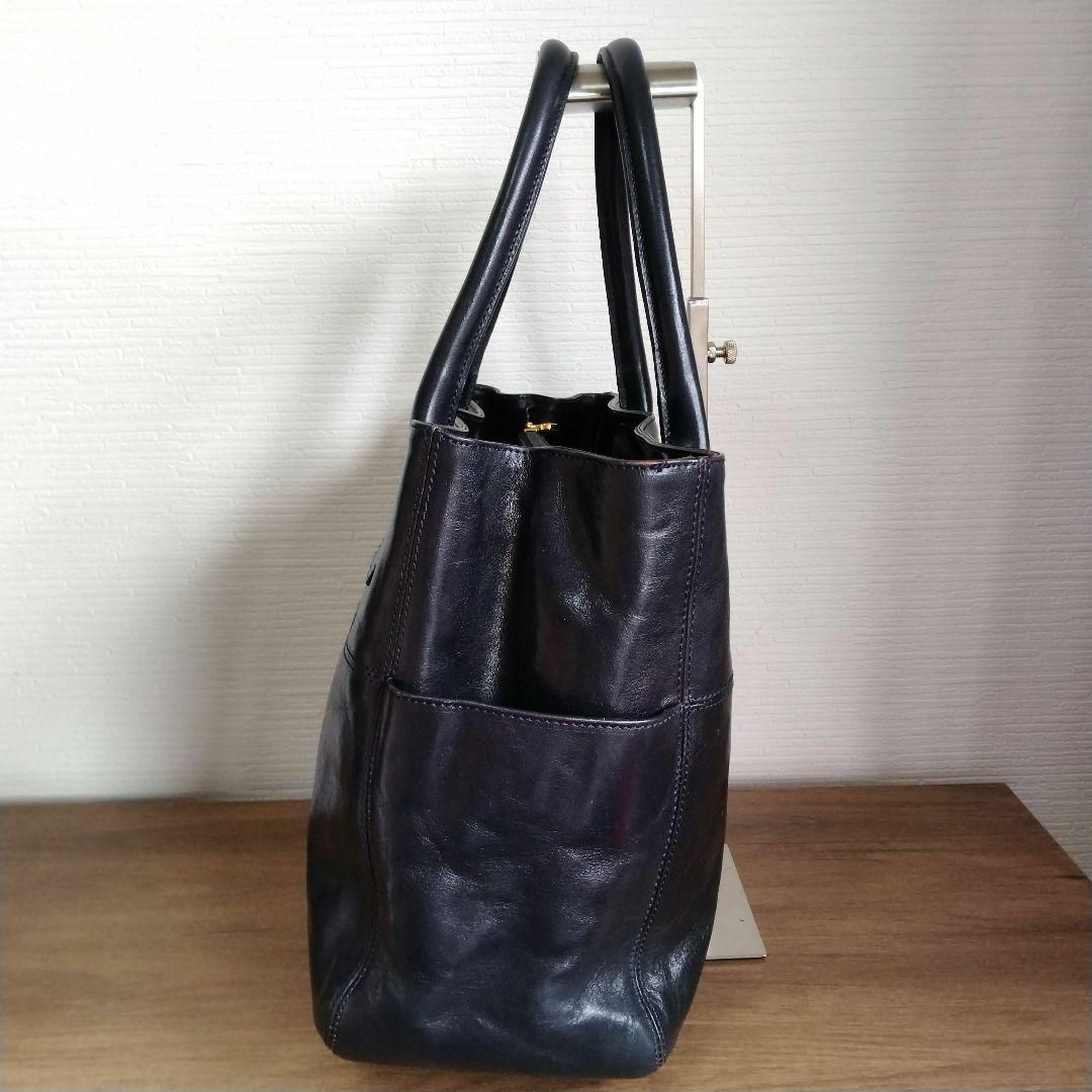 HIROFU　ヒロフ　トートバッグ　ハンドバッグ　レザー　黒　ネイビー　A4可 レディースのバッグ(トートバッグ)の商品写真