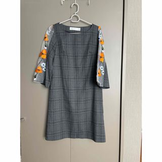 トッコクローゼット(TOCCO closet)のtocco  トッコ　グレンチェック　刺繍ワンピース(ひざ丈ワンピース)