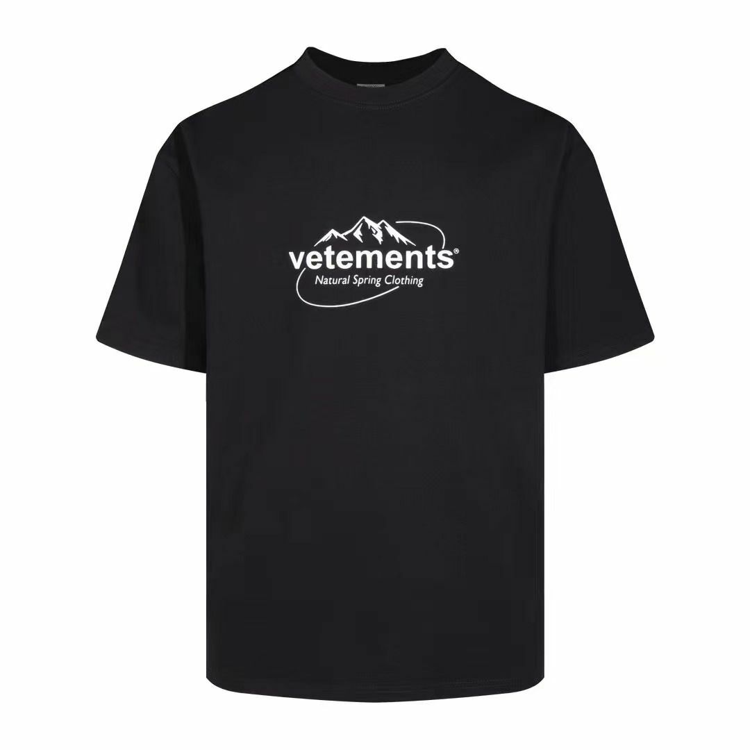 VETEMENTS - 人気VETEMENTS Tシャツの通販 by うどん's shop VETEMENTS - 人気VETEMENTS Tシャツの通販 by うどん's shop