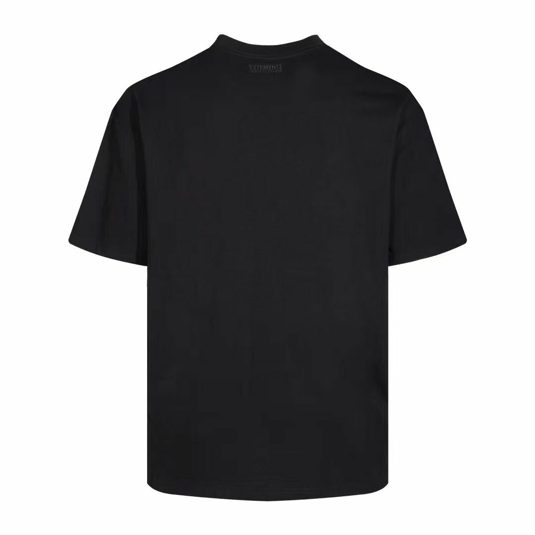 VETEMENTS - 人気VETEMENTS Tシャツの通販 by うどん's shop VETEMENTS - 人気VETEMENTS Tシャツの通販 by うどん's shop