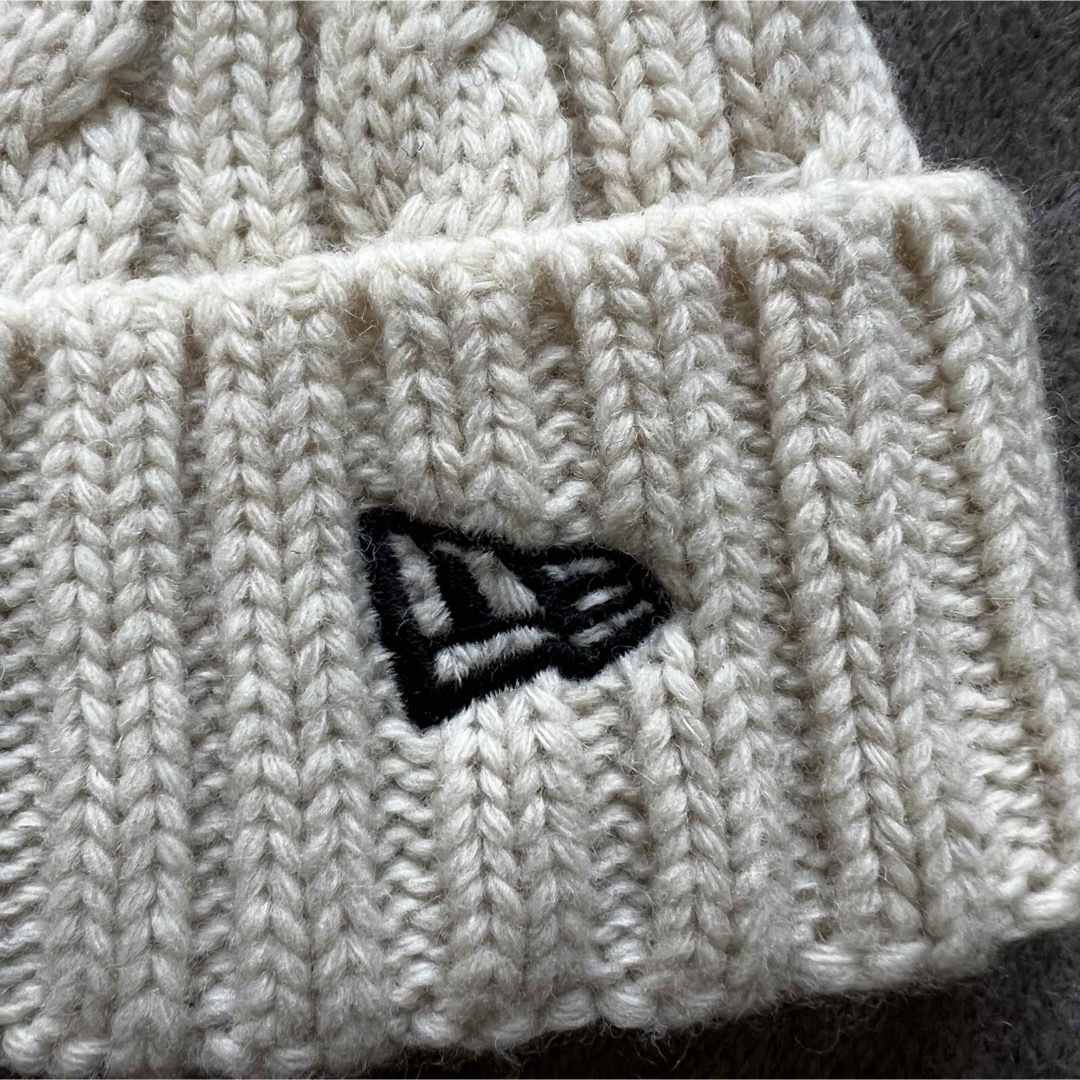 NEW ERA(ニューエラー)のニューエラ ニット帽 レディースの帽子(ニット帽/ビーニー)の商品写真