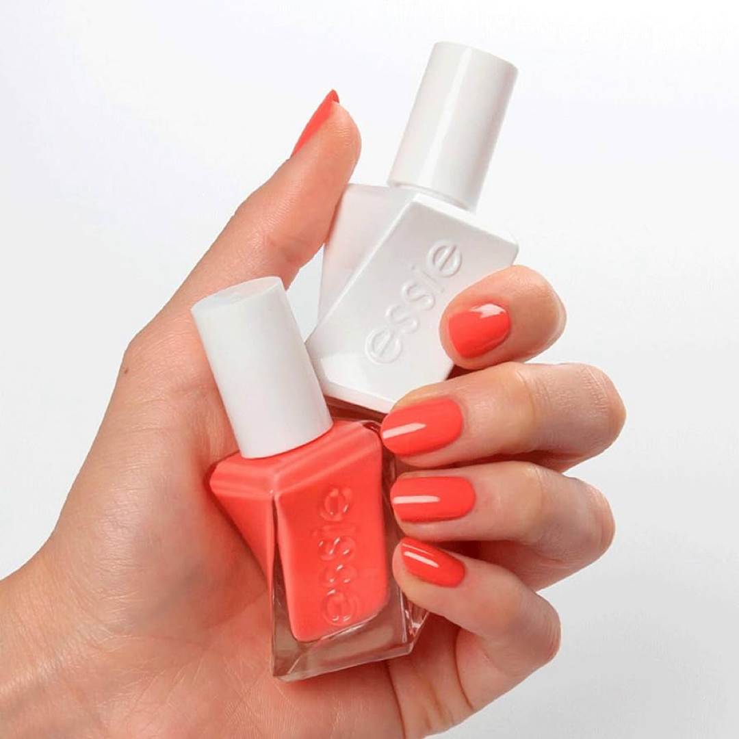 Essie(エッシー)のessie エッシー ネイルポリッシュ ３本セット コスメ/美容のネイル(マニキュア)の商品写真