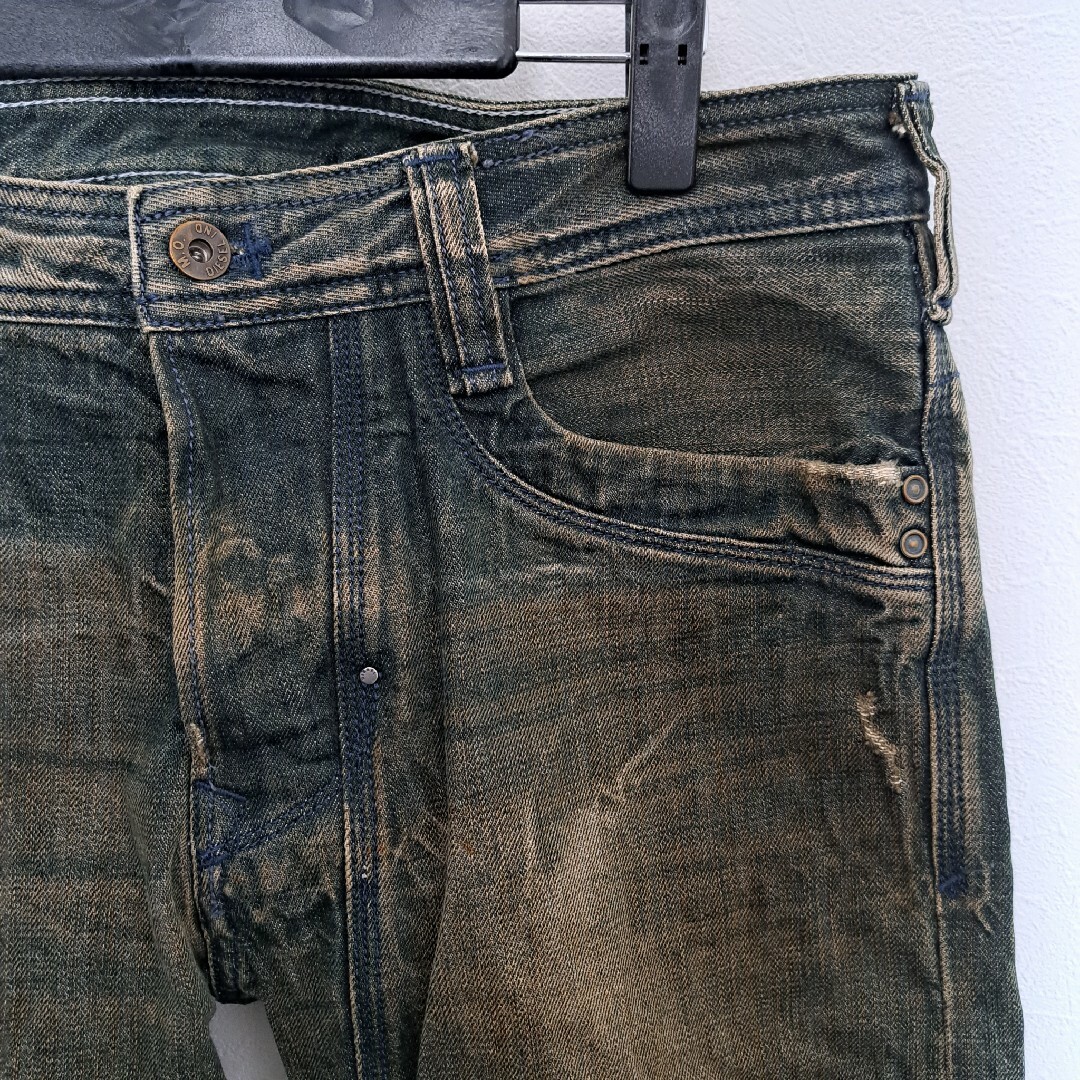DIESEL(ディーゼル)のDIESEL　ダメージジーンズ　サイズ32 メンズのパンツ(デニム/ジーンズ)の商品写真