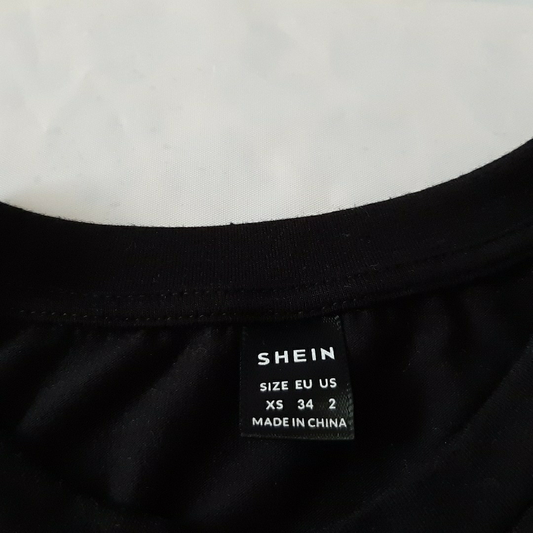 SHEIN(シーイン)のシーイン　タンクトップ レディースのトップス(タンクトップ)の商品写真