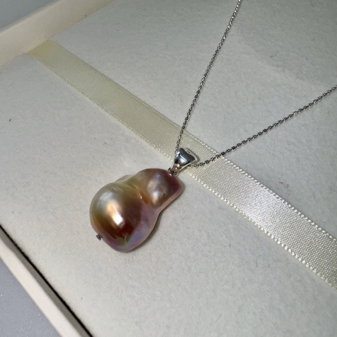 【A20】淡水真珠　オイスターパール　silverネックレス レディースのアクセサリー(ネックレス)の商品写真