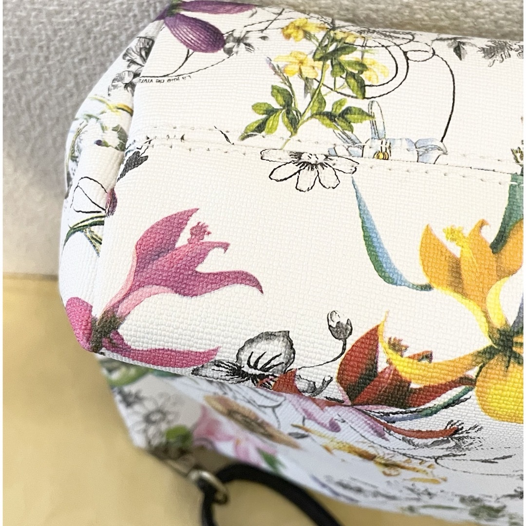 未使用美品ショルダーバッグバッグインバッグポシェットストラップ取外可軽量旅行花柄 レディースのバッグ(ショルダーバッグ)の商品写真
