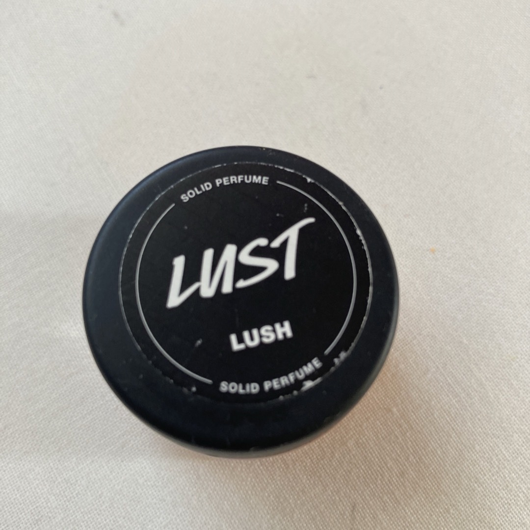 LUSH(ラッシュ)のLUSH ソリッドパヒューム コスメ/美容の香水(その他)の商品写真